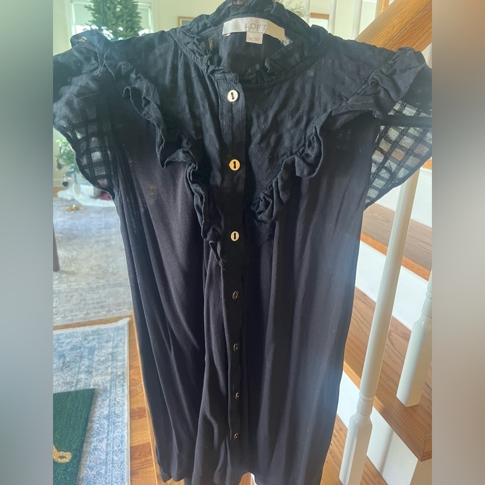 LOT of 2 LOFT Sleeveless and Cap Sleeve Ruffle Blouses Pink Black Size Medium - Picture 6 of 11